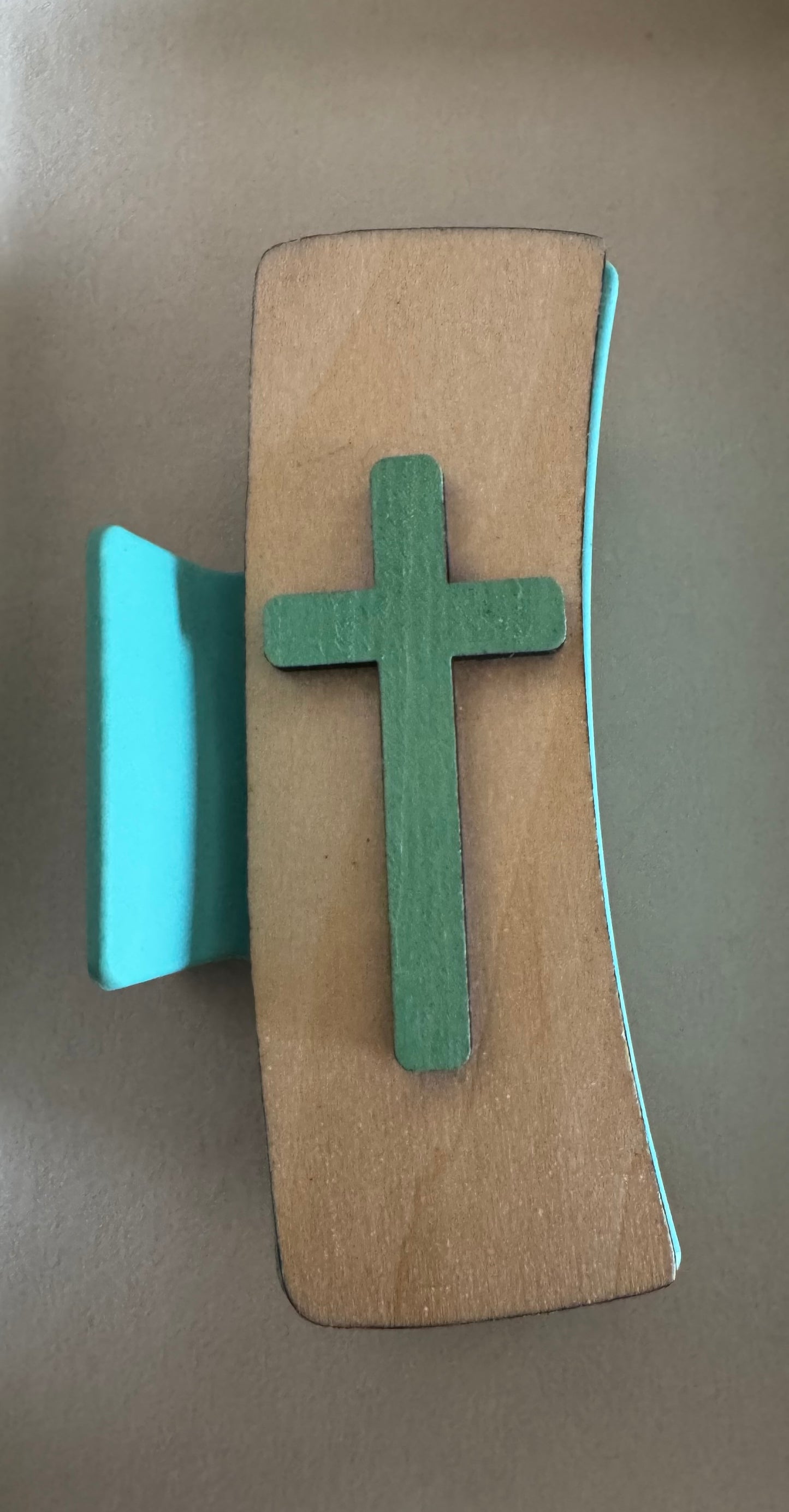 Turquoise and green large cross claw clip