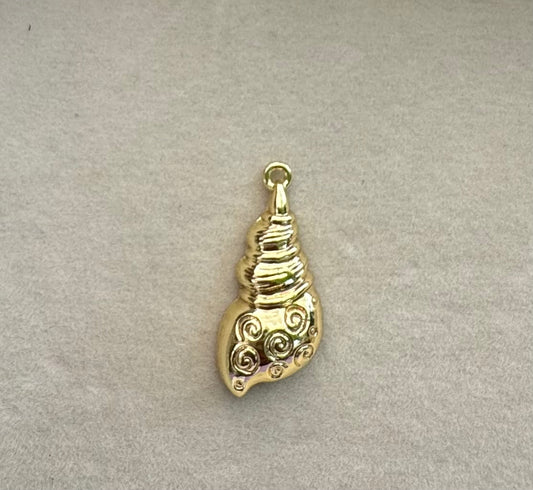 Large gold shell charm