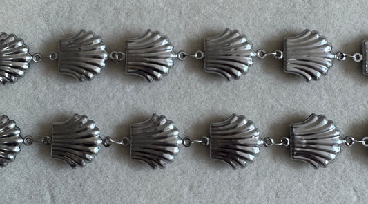 Silver sea shell chain