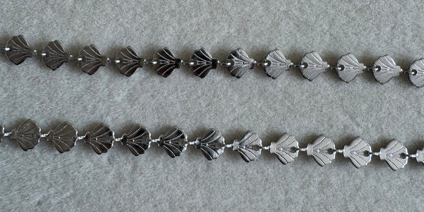 Silver sea shell necklace