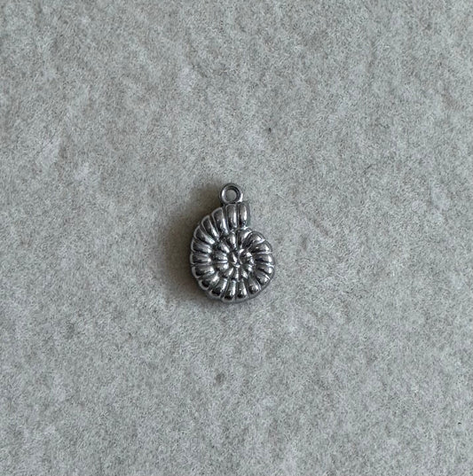 Small silver sea shell charm