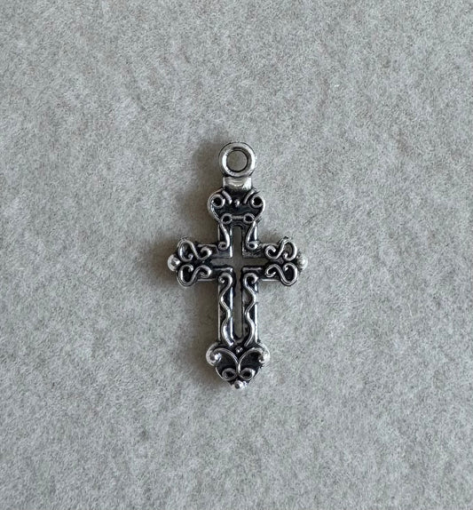 Mini floral cross silver crop