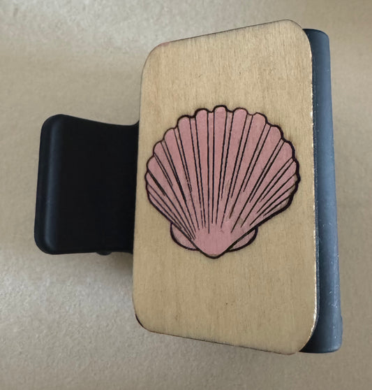Mini pink shell claw clip