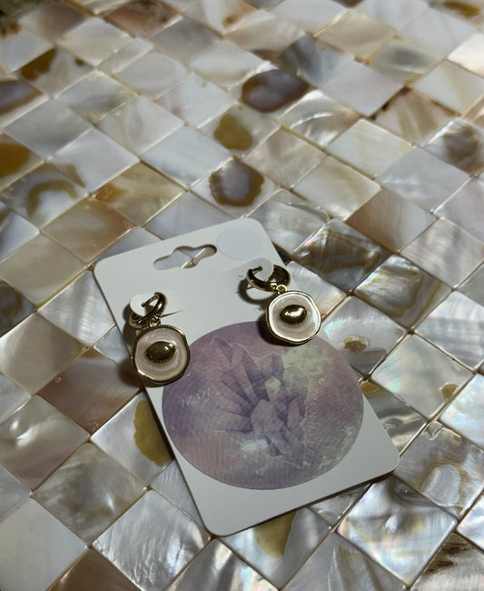 Mini coastal iridescent sea shell Huggies
