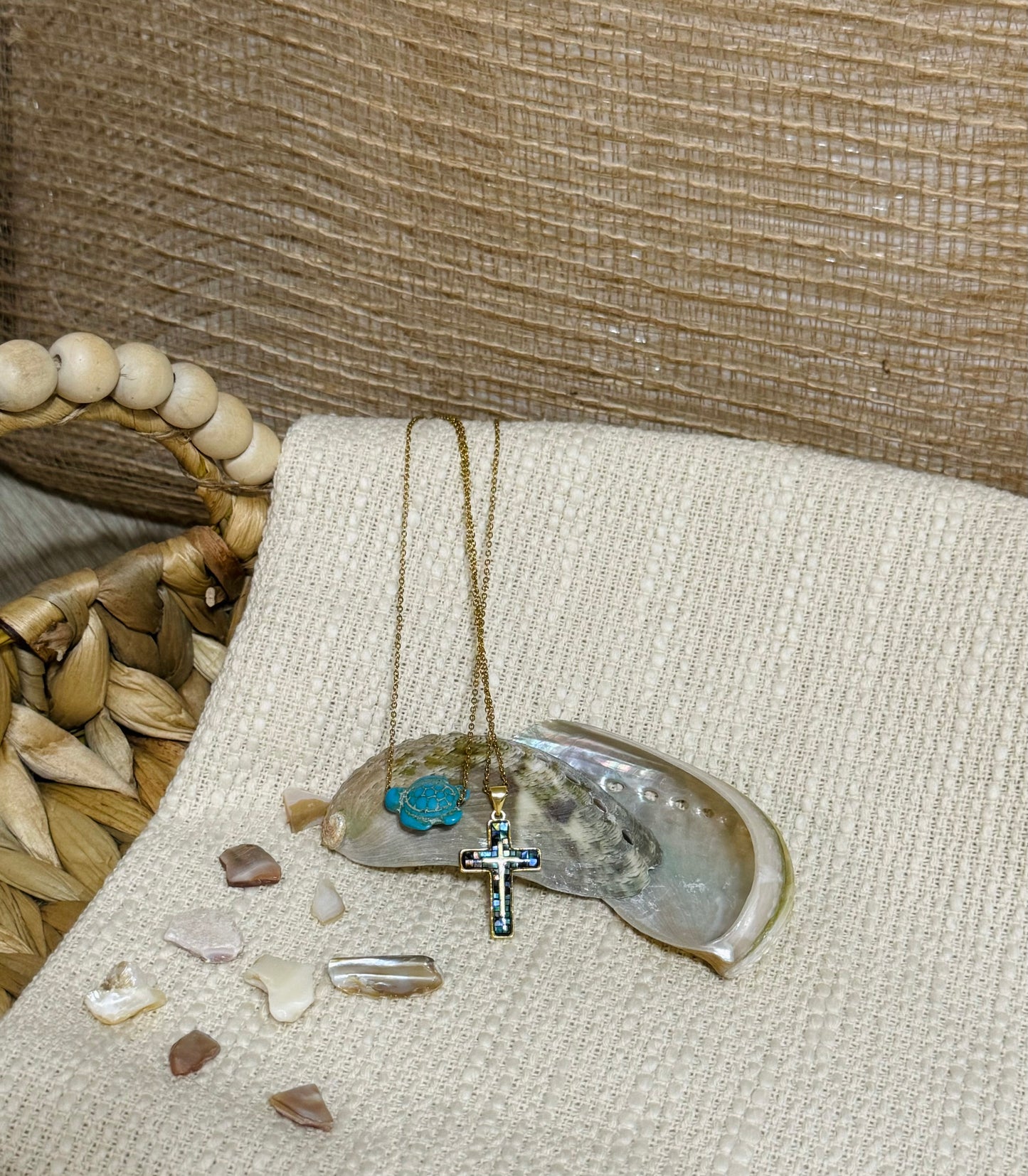 Turquoise turtle necklace