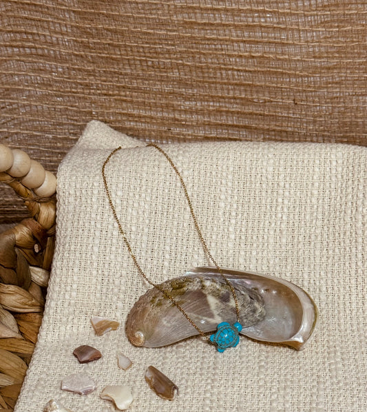 Turquoise turtle necklace