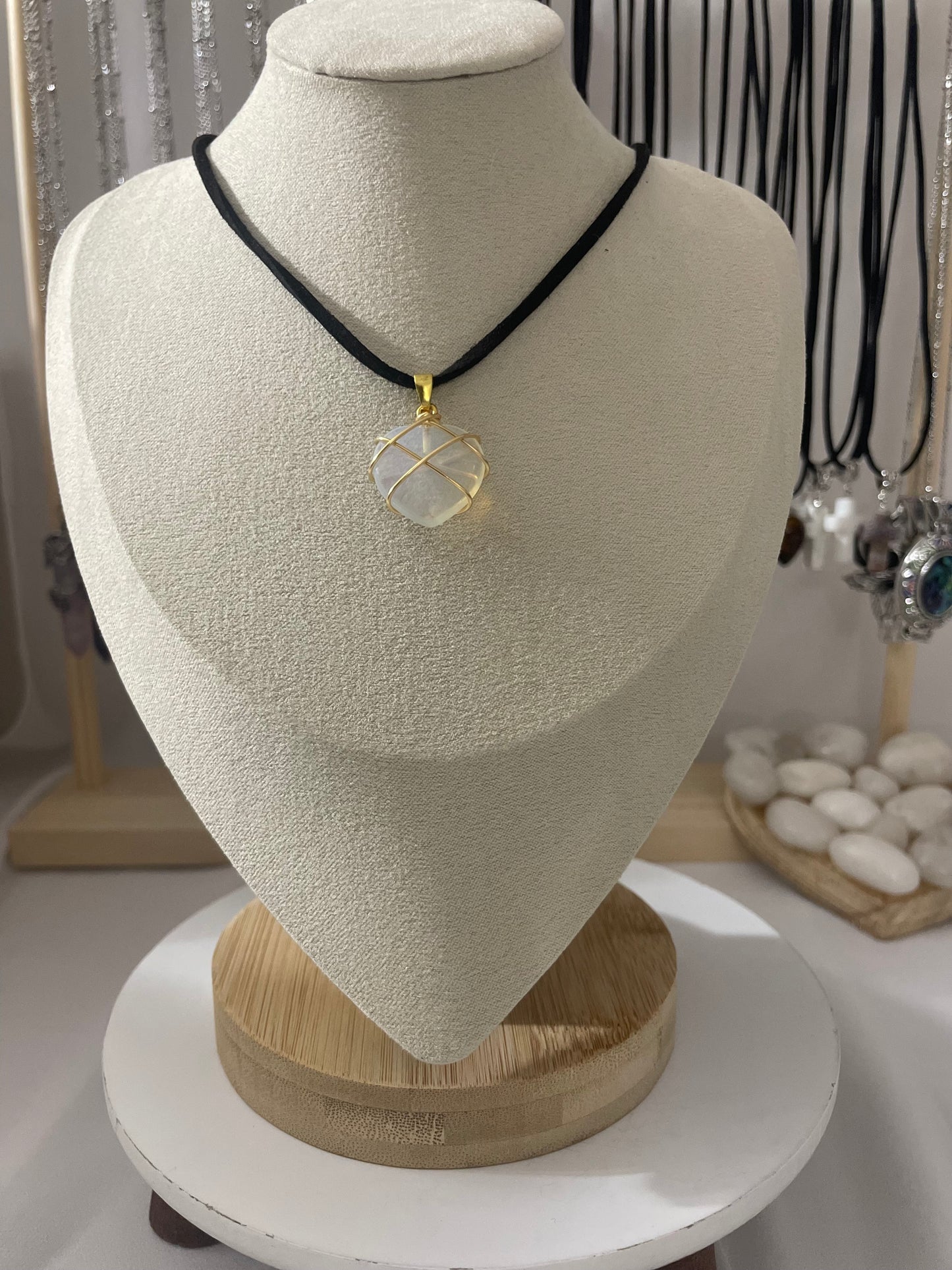 Pendant Crystal Necklaces